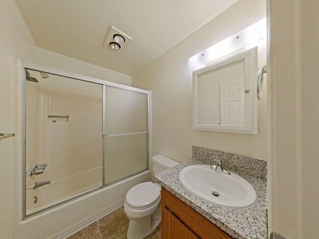 Building Photo - WINTER SPECIAL ~ $1,010 OFF FIRST MONTH RENT