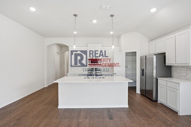 Building Photo - Well-Appointed 4-Bedroom Home with Open Layout