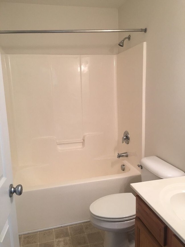 Building Photo - LENA SPRINGS ESTATES