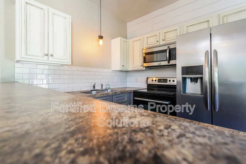 Building Photo - 307 Skiles Hts