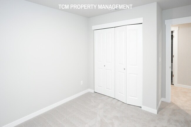 Building Photo - 18818-18813 13th Ave W