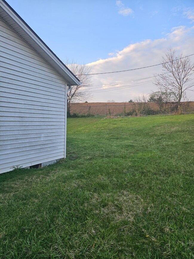 Building Photo - 2 Bedroom, 2 Bath Duplex in Mt. Sterling