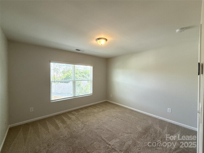 Building Photo - 1110 Keydet Dr