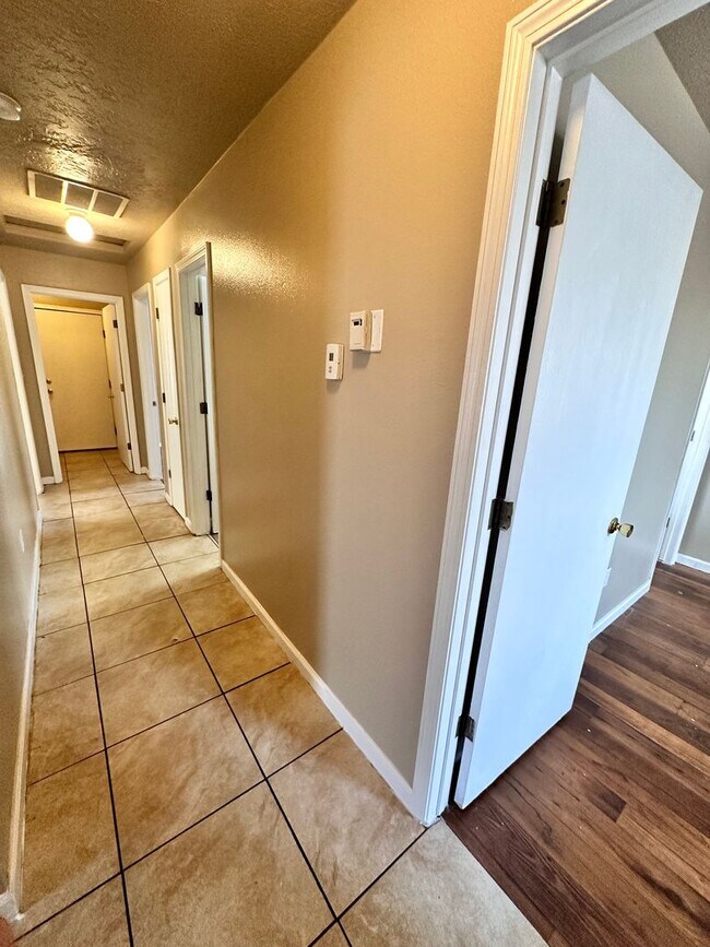 Building Photo - Coming Soon! 3 Bedroom 2 Bathroom with 2 Car Garage