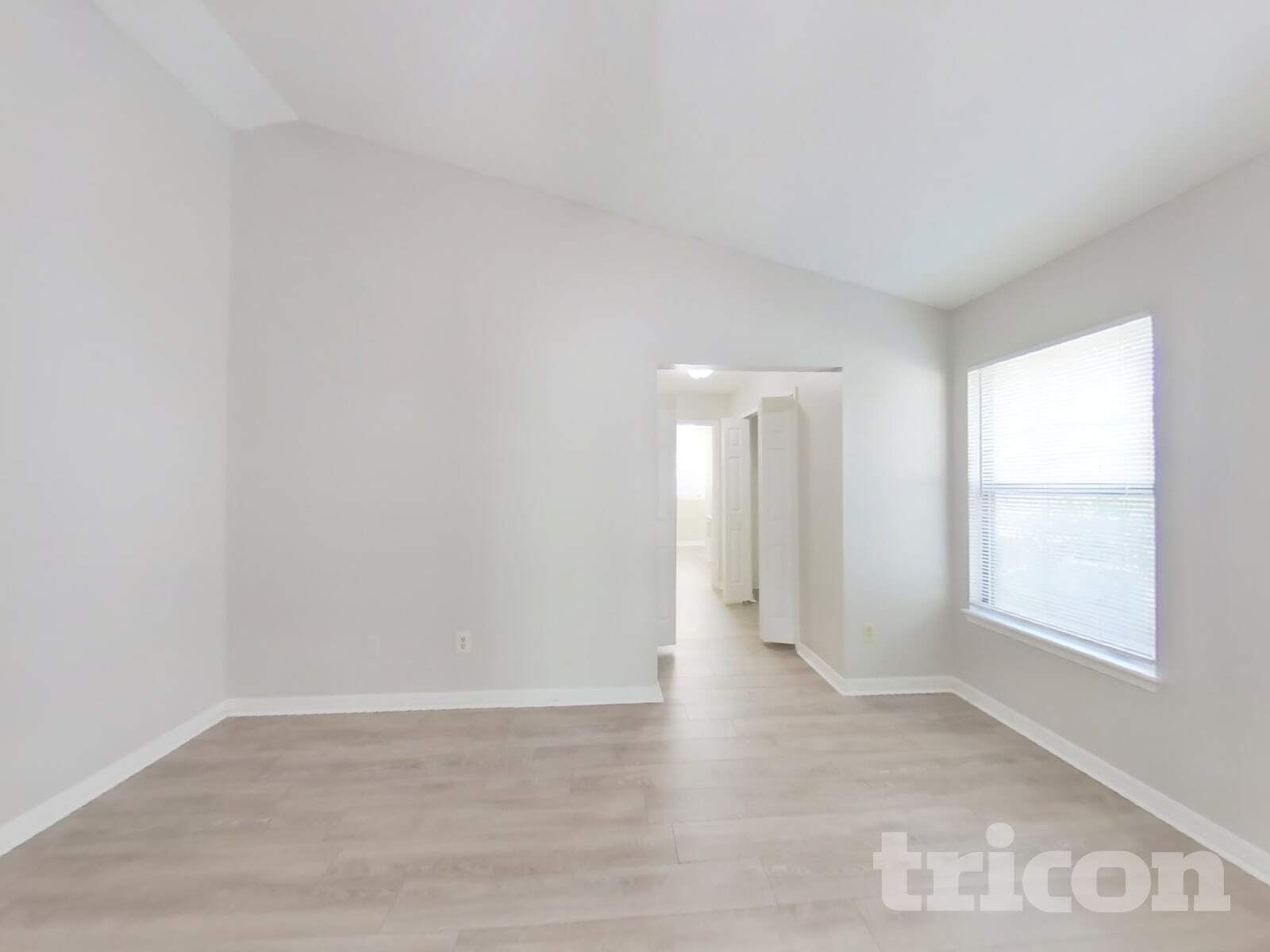 Building Photo - 1313 Independence Dr