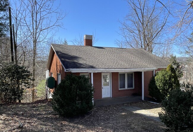 Primary Photo - 150 Windy Drive