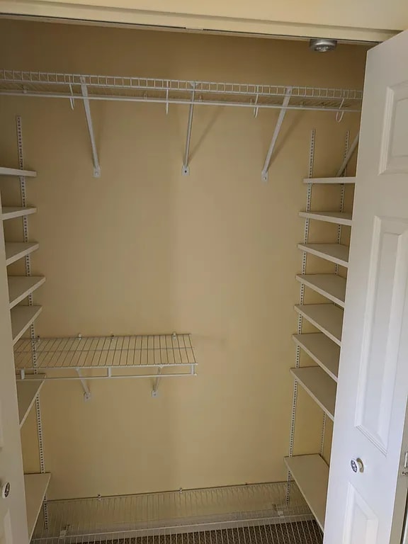 Building Photo - 152 English Run Cir