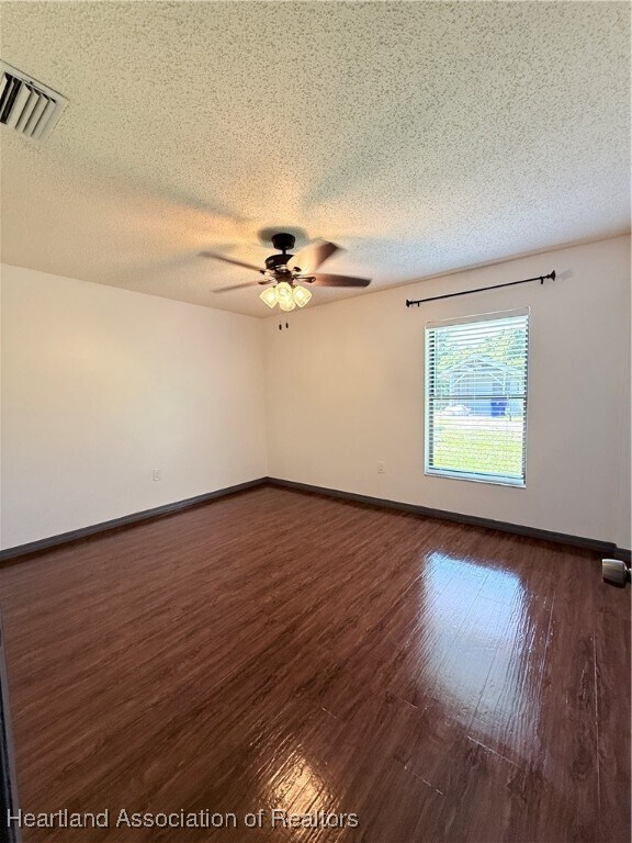 Building Photo - 3515 Marlin Dr