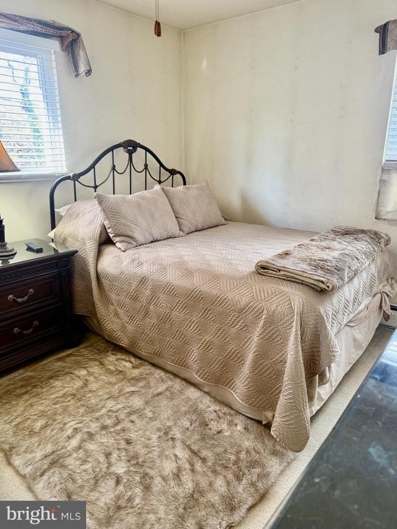 Building Photo - 637 22nd St S