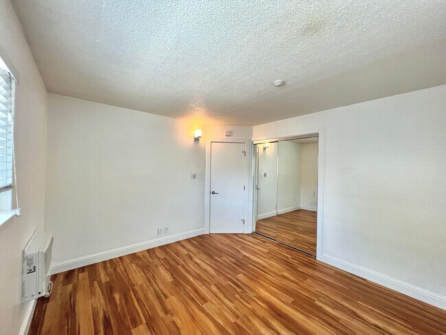 Building Photo - 871 Sonoma Ave