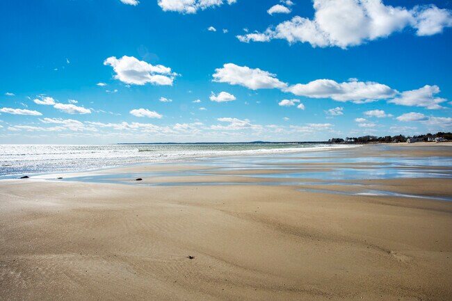 Building Photo - 22 Crescent Surf Rd