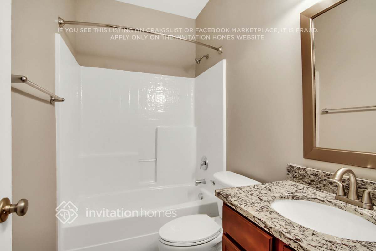Building Photo - 635 Ashbrittle Dr