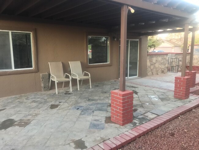 Building Photo - 12720 Lorenzo Frias Ct