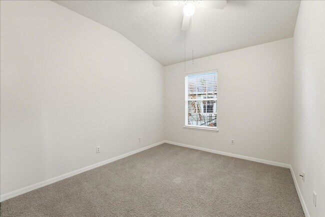 Building Photo - 757 Ashworth Overlook Dr