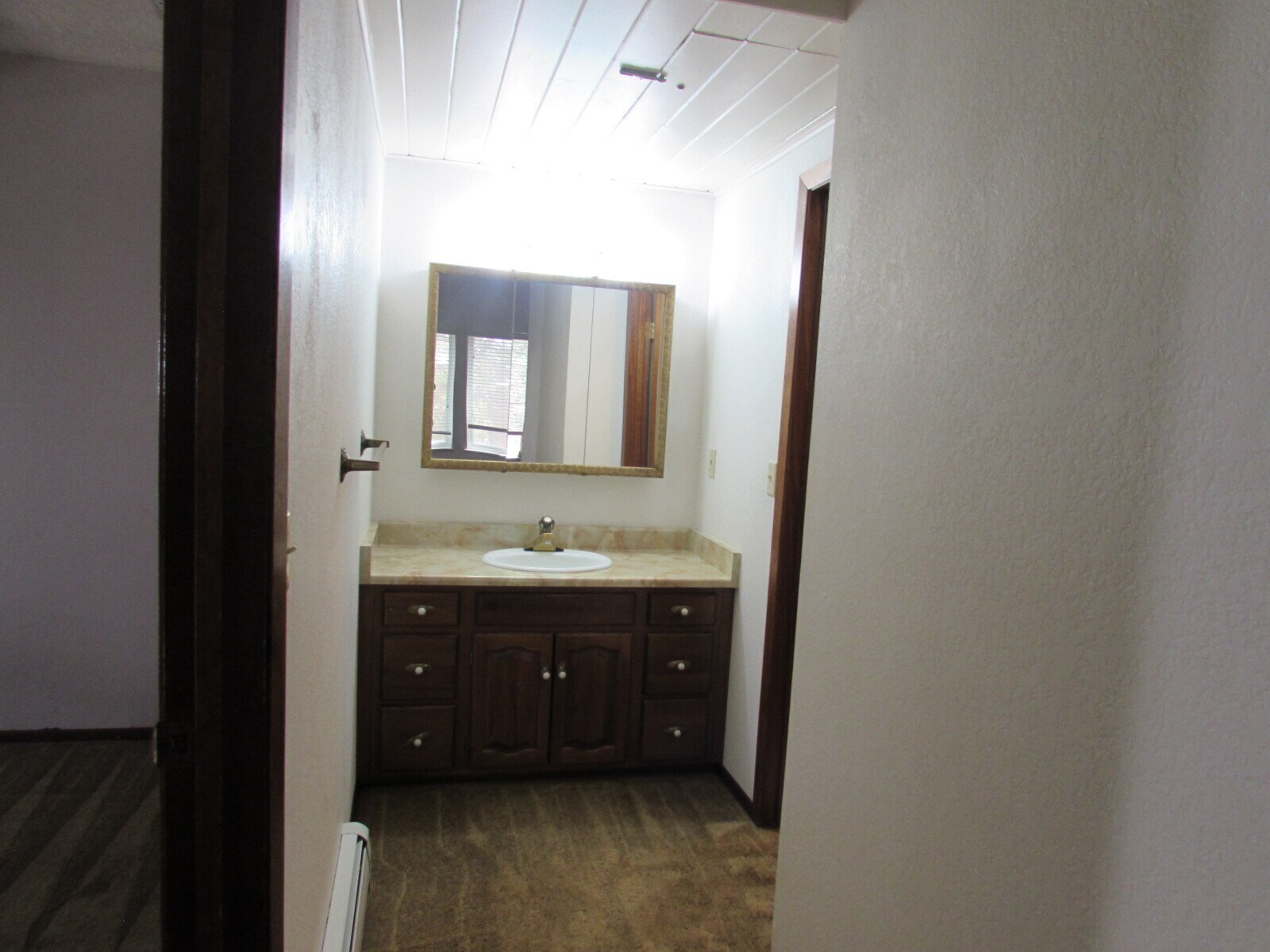 Building Photo - 636 Horizon Dr