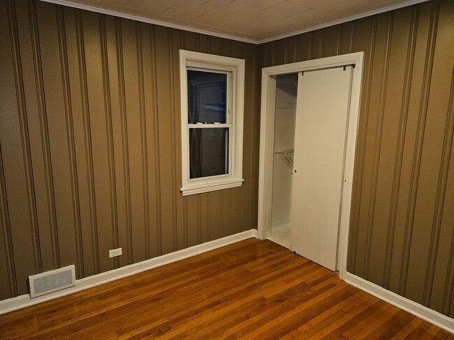 Building Photo - 208 27th Ave