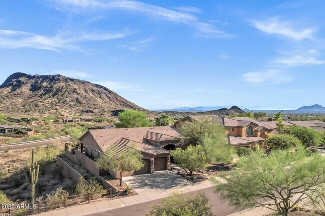 Building Photo - 13945 E Gail Rd