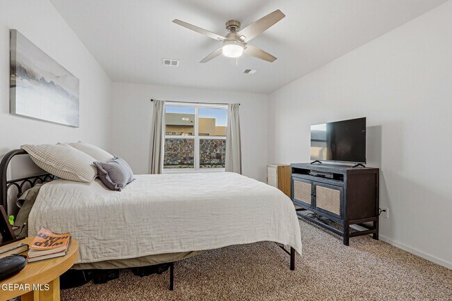 Building Photo - 13808 Paseo Sereno Dr