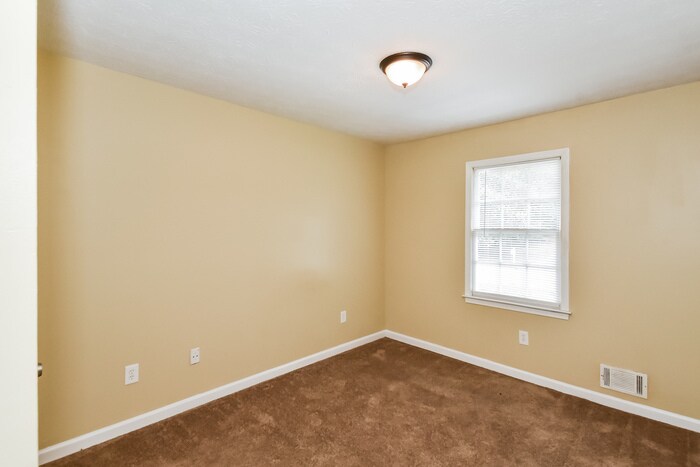 Building Photo - 4623 Hamlet Walk SE