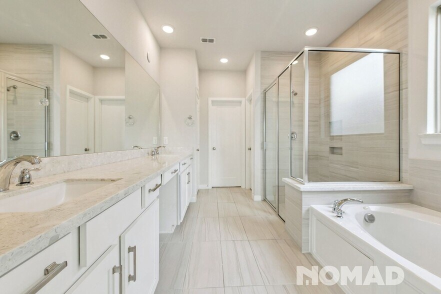 Building Photo - 9215 Lair Cove Dr