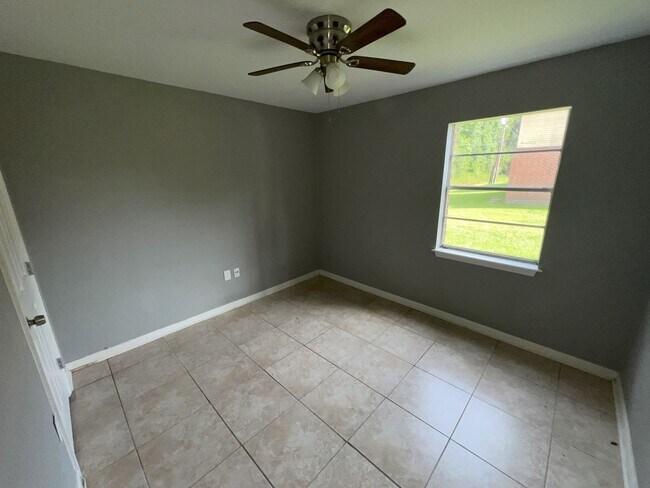 Building Photo - 5159 Baker Blvd