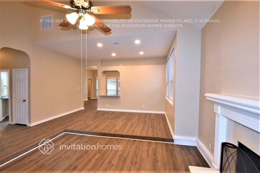 Building Photo - 2043 Hearthstone Dr