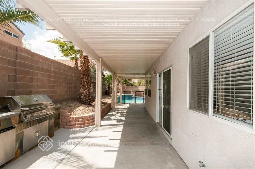 Building Photo - 8117 Chevoit Ct