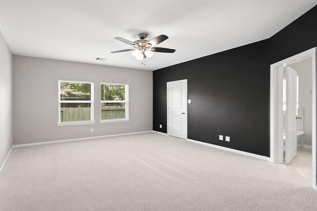 Building Photo - 30111 Saw Oaks Dr