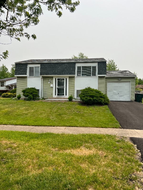 Primary Photo - 17681 Country Club Ln