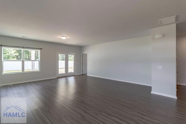 Building Photo - 147 Enclave Wy