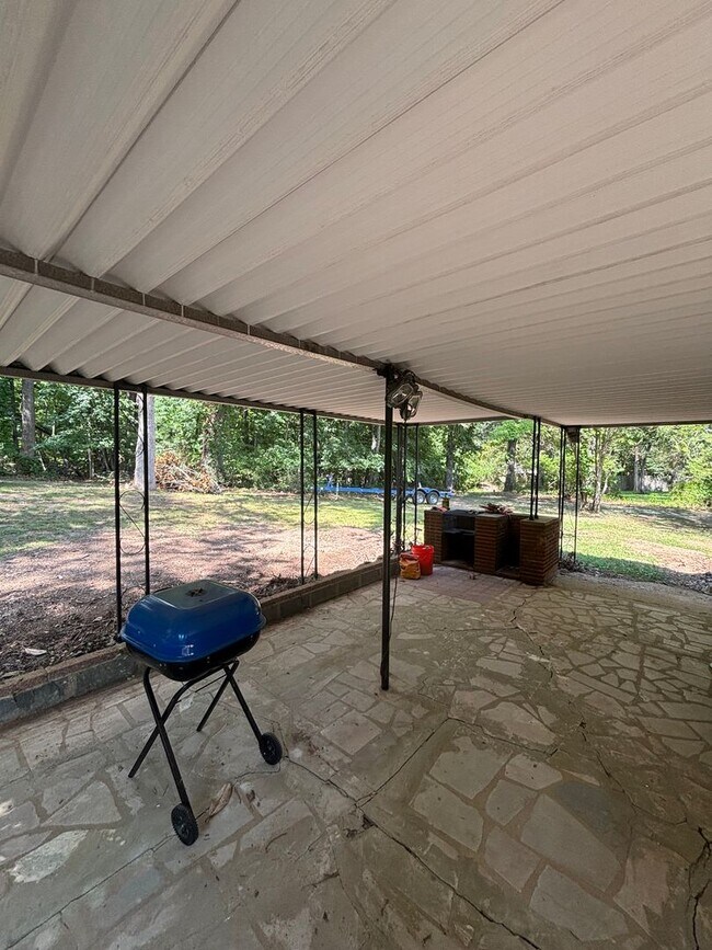 Building Photo - Coming Soon in Norris!!
