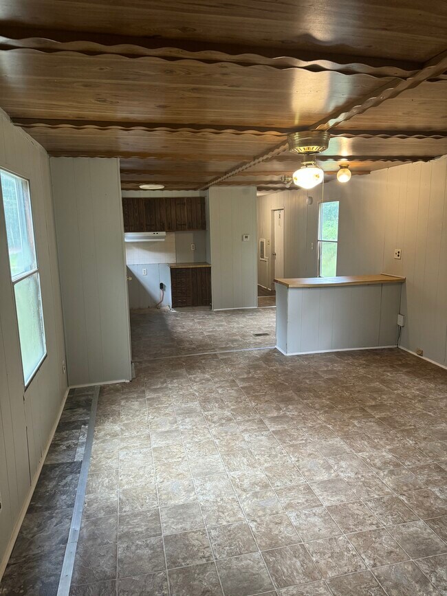 Building Photo - 385 Liberty Church Rd