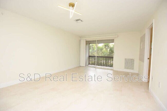 Building Photo - 141 Fernery Rd