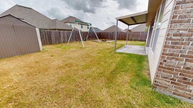 Building Photo - 3139 Crest Ln
