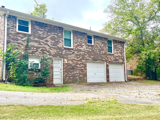 Building Photo - 609 Chrisman Dr