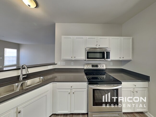 Building Photo - 152 Crestwood Dr