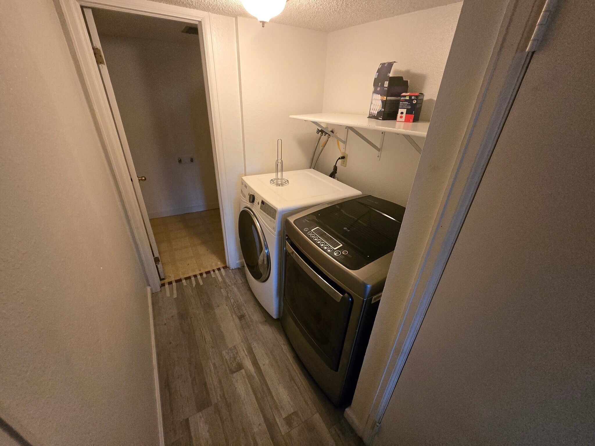 Building Photo - 1949 S Mobile St