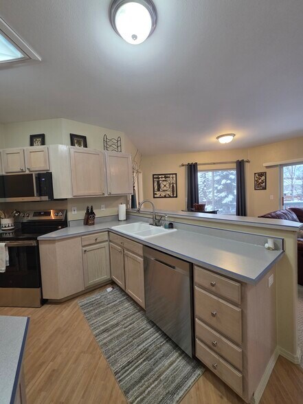 Building Photo - 3030 Lore Rd