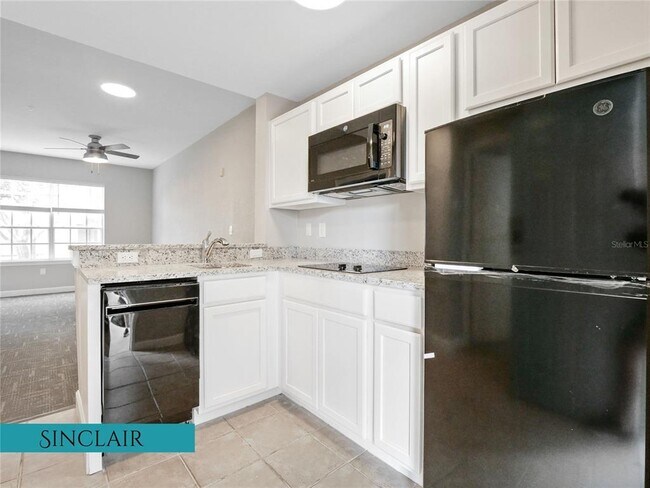Building Photo - 7503 Atlantis Way