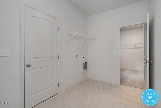 Building Photo - 6748 Hardwick Ln