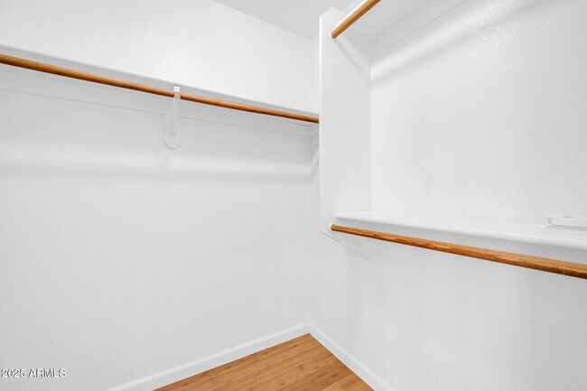 Building Photo - 8544 W Cherry Hills Dr