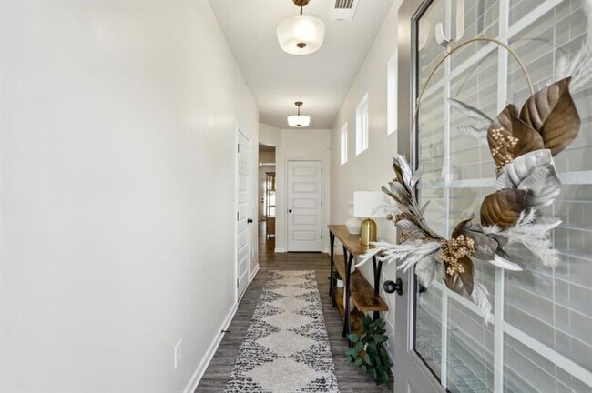 Building Photo - 375 Crider Ct