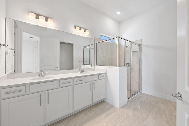 Building Photo - 10724 Northbrook Cir