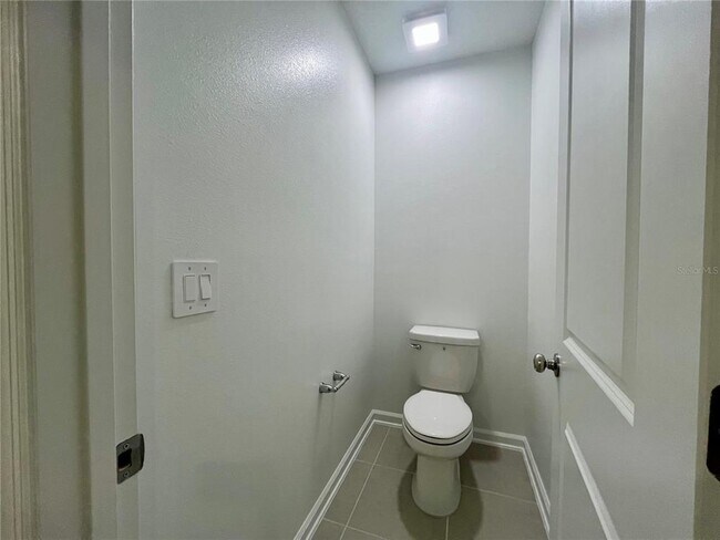 Building Photo - 4700 Golden Knight Blvd