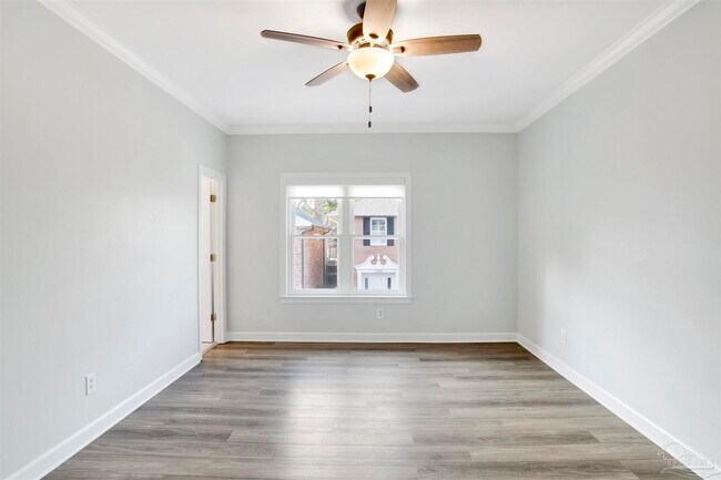 Building Photo - 3347 Chantarene Dr