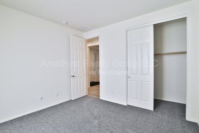 Building Photo - 17343 W Oberlin Way