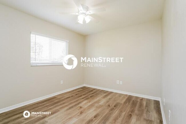 Building Photo - 820 SW 11th Pl