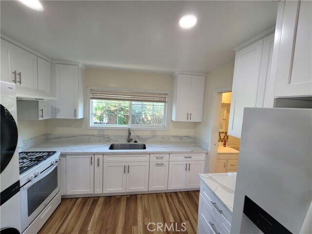 Building Photo - 14802 Fernview St