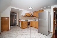 Building Photo - 172 S Morris St