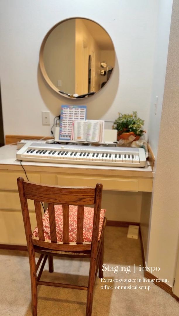 Building Photo - Cozy Home Feel, One Floor Living, Great Ba...